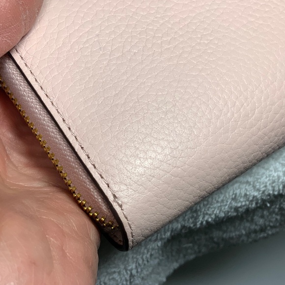 Michael Kors Jet Set Travel Large Pebbled Leather Wristlet - Picture 11 of 16